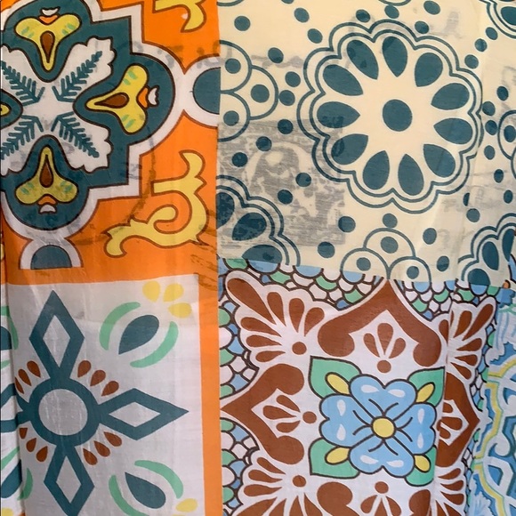 Vibrant Moroccan Tile Kimono - Picture 11 of 11